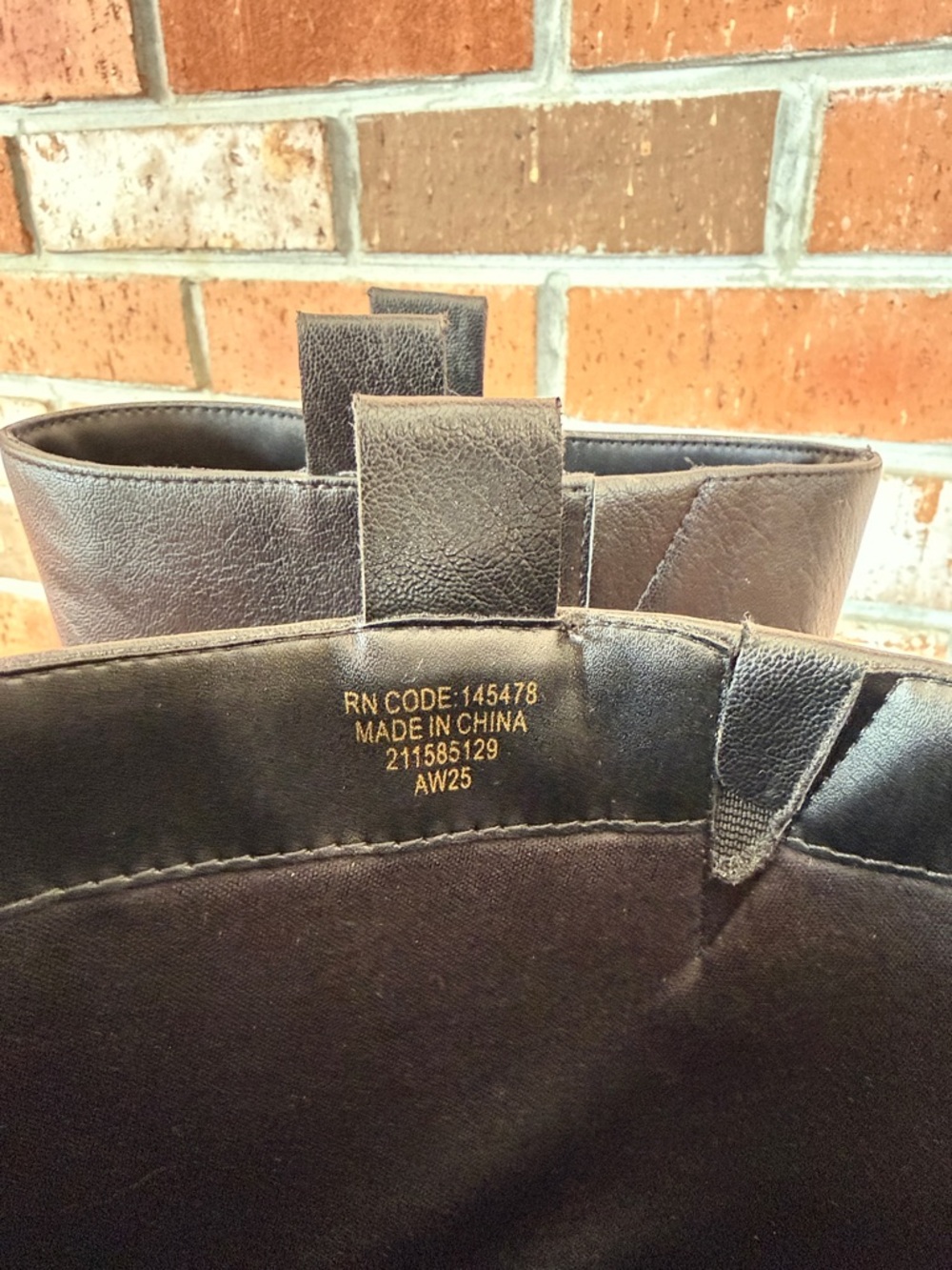 low heel boot - Picture 3 of 3